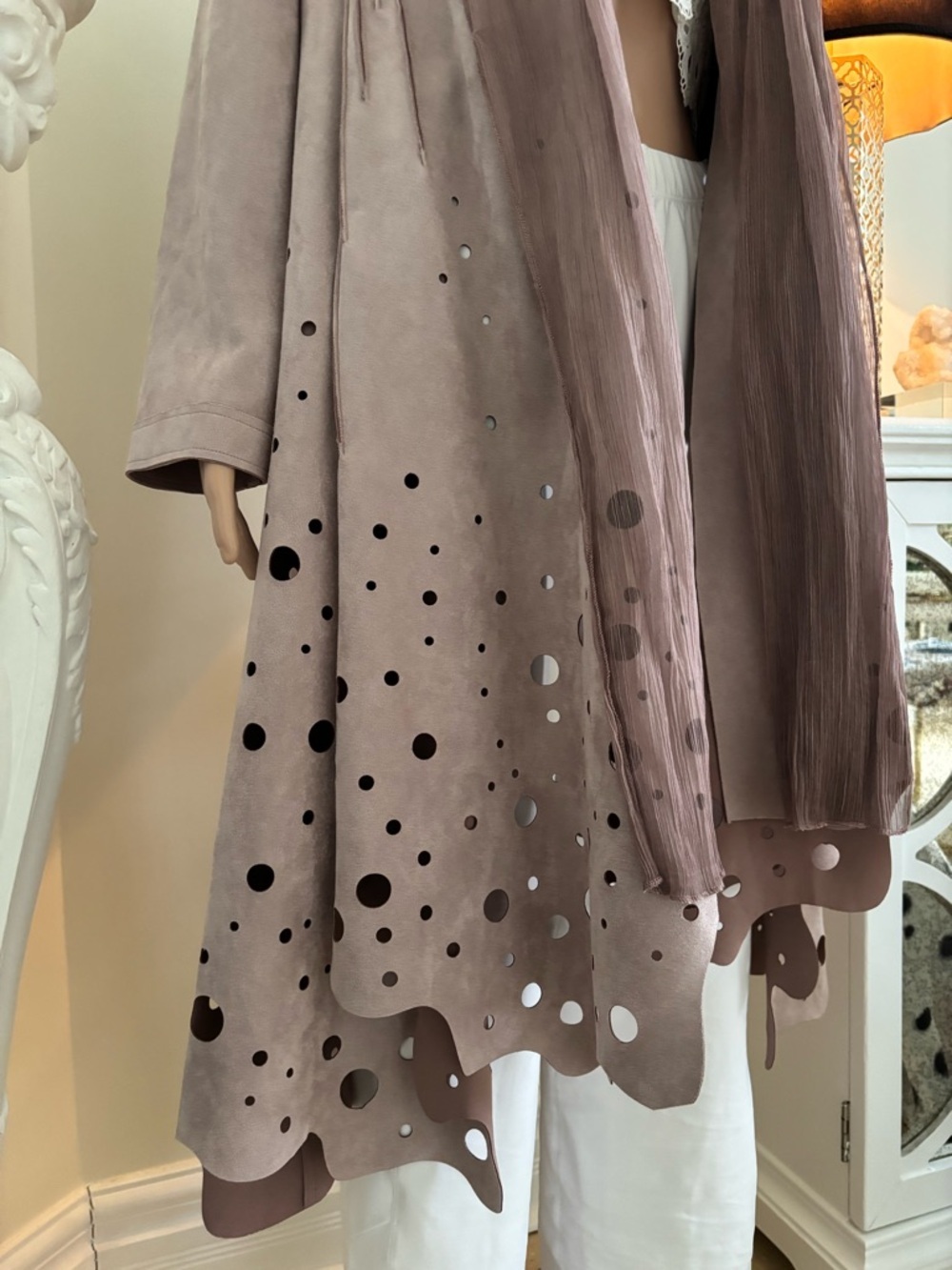 Talk of the Walk Mauve Blouse with Delicate Textured Yoke - Picture 4 of 13